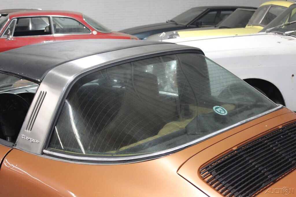 Porsche-911-1974-Other-11