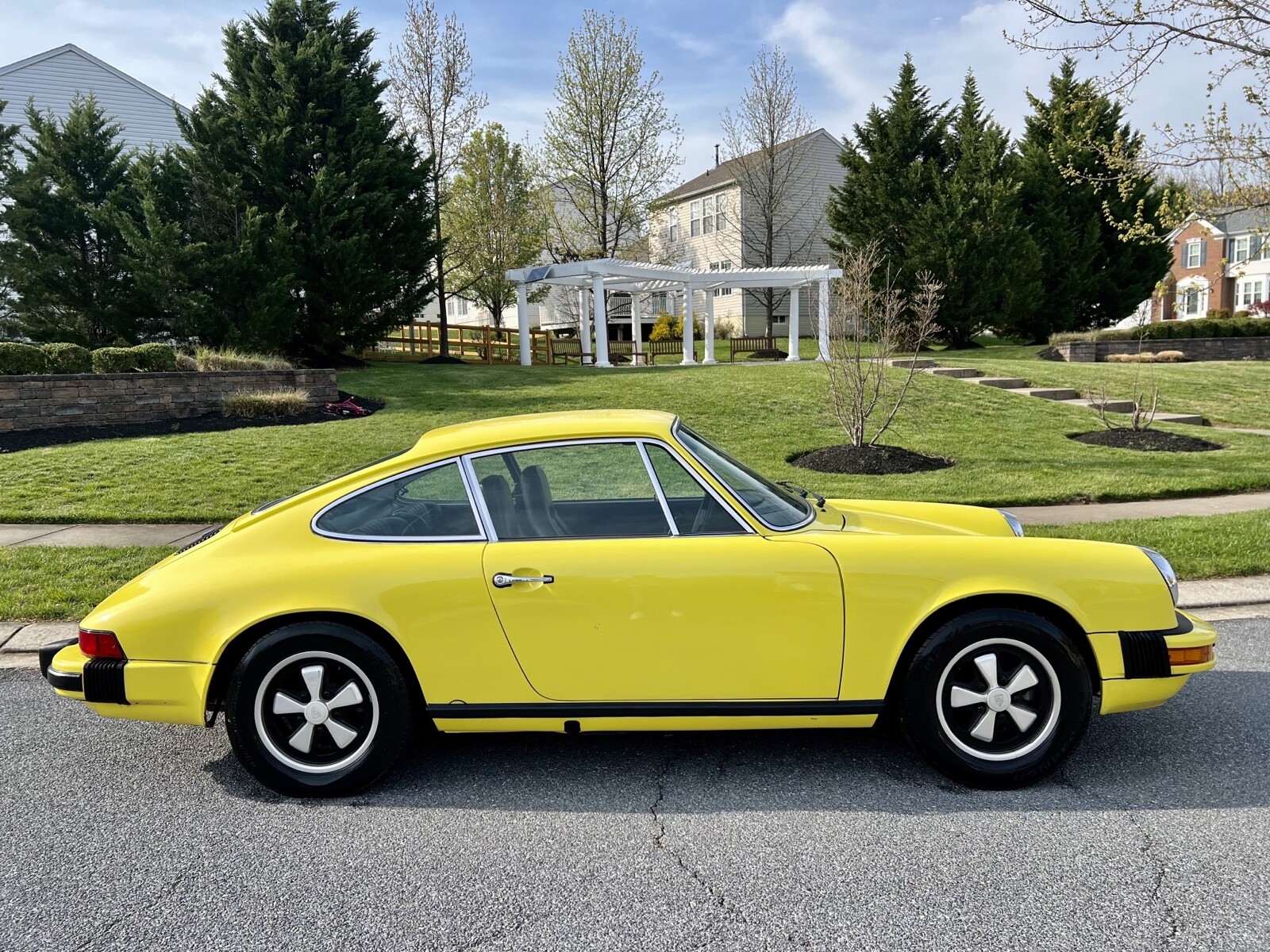 Porsche-911-1974