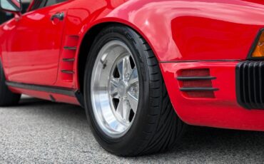Porsche-911-1976-12