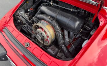 Porsche-911-1976-18