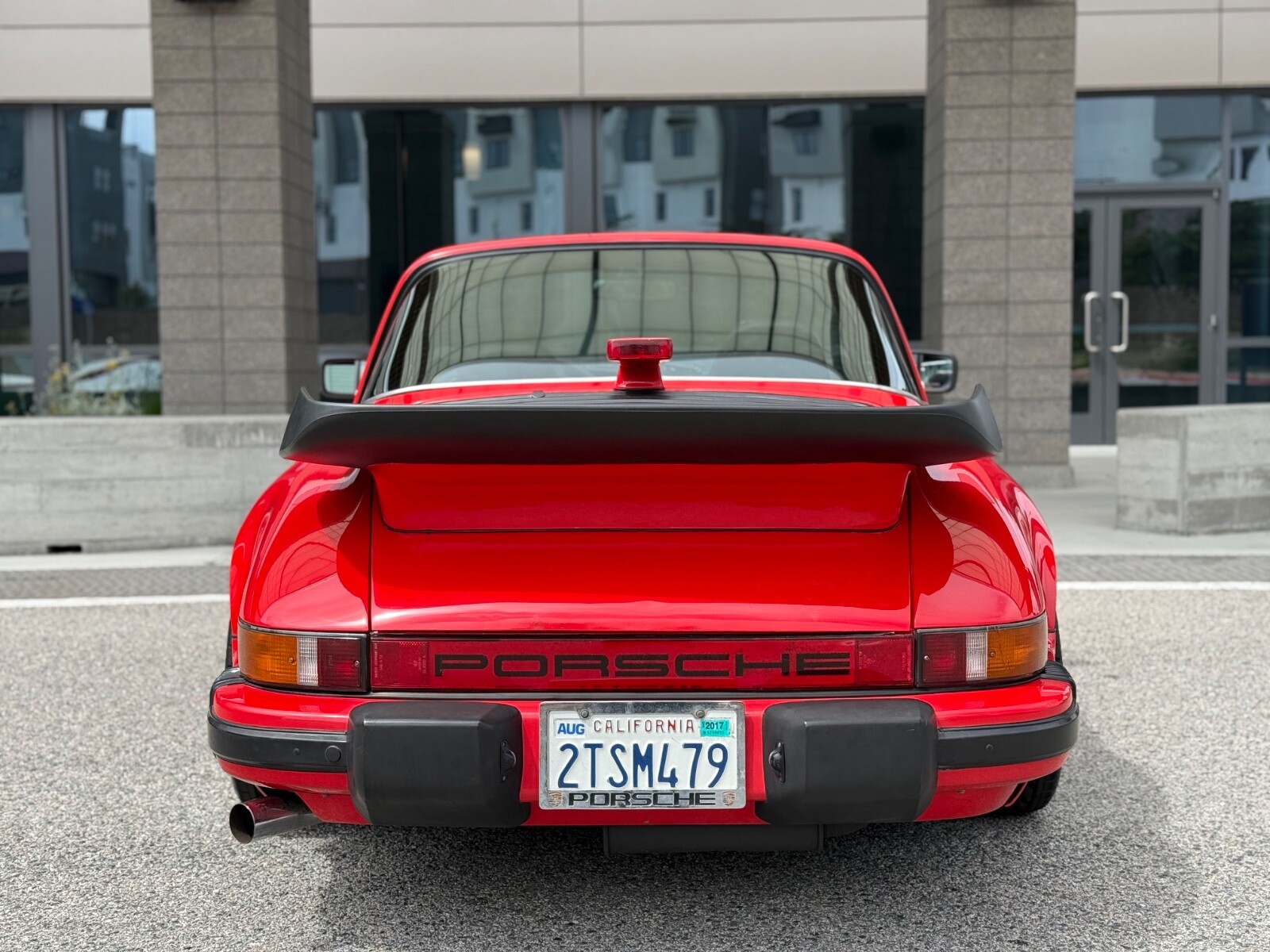Porsche-911-1976-5