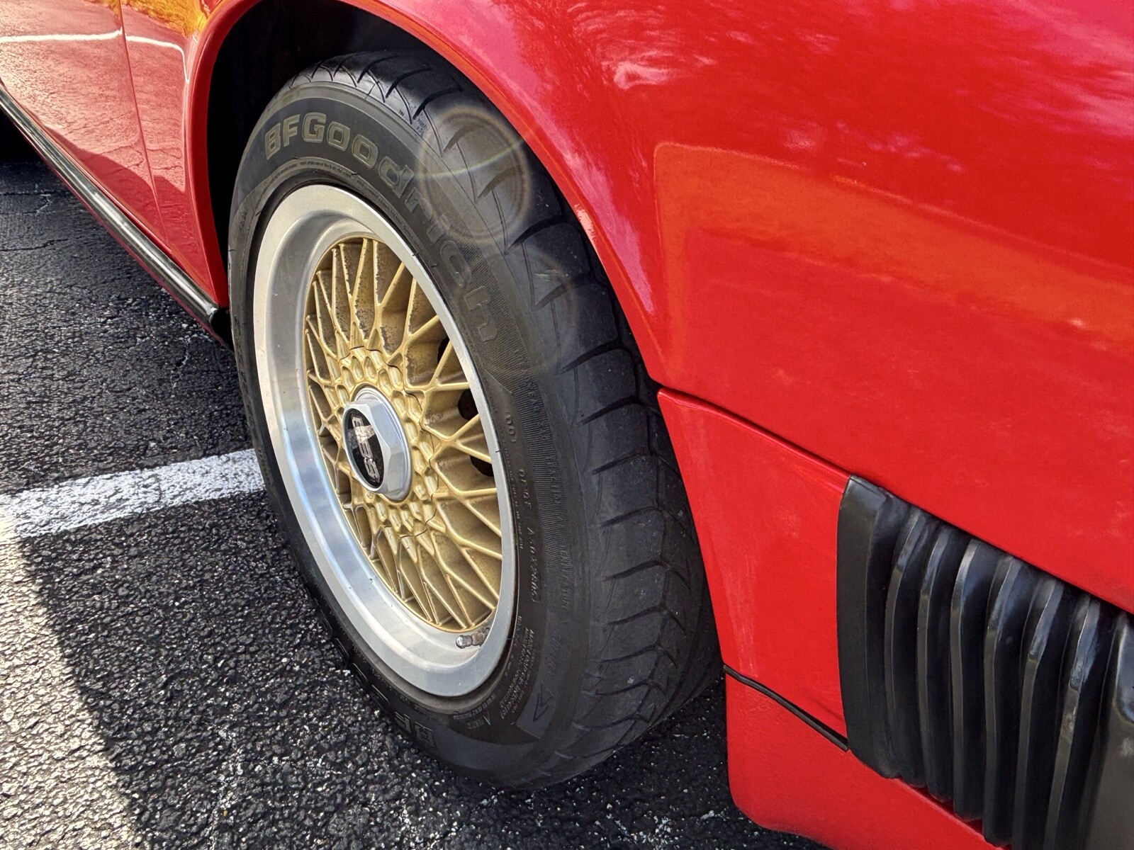Porsche-911-1977-14