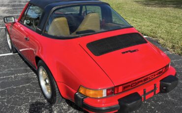 Porsche-911-1977-16