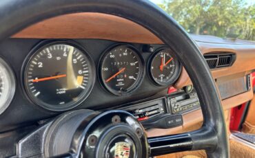 Porsche-911-1977-28