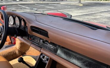 Porsche-911-1977-34