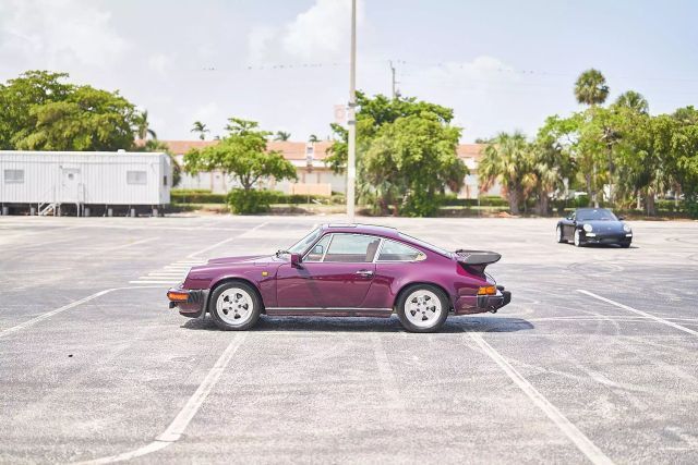Porsche-911-1977-Coupe-8