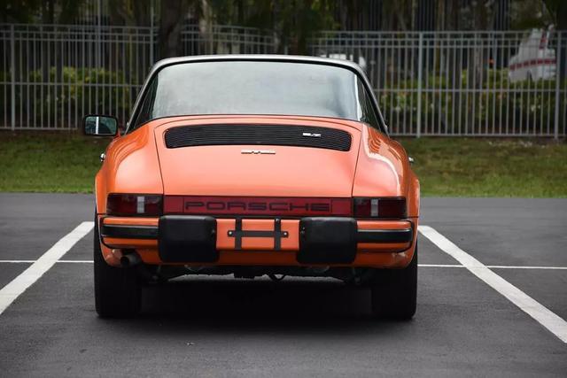 Porsche-911-1977-Targa-13