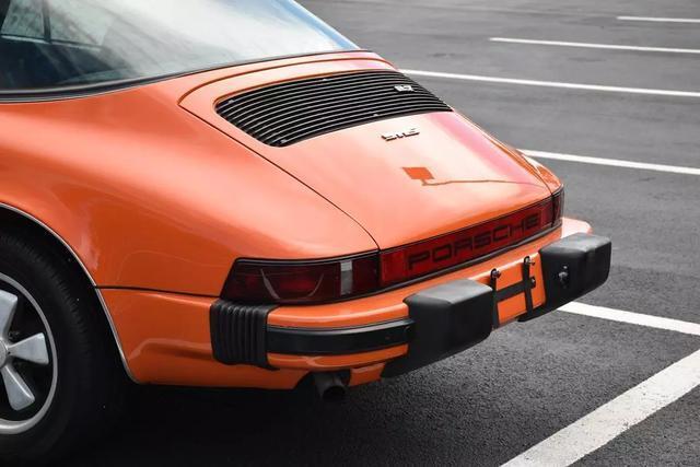 Porsche-911-1977-Targa-17
