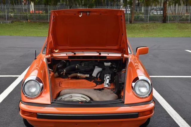 Porsche-911-1977-Targa-28