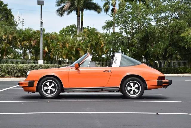 Porsche-911-1977-Targa-3