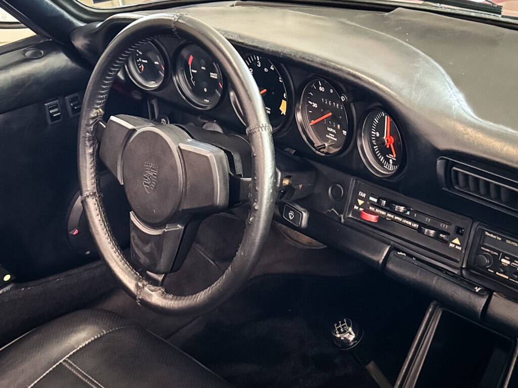 Porsche-911-1979-Convertible-33