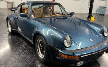 Porsche-911-1979-Coupe-11