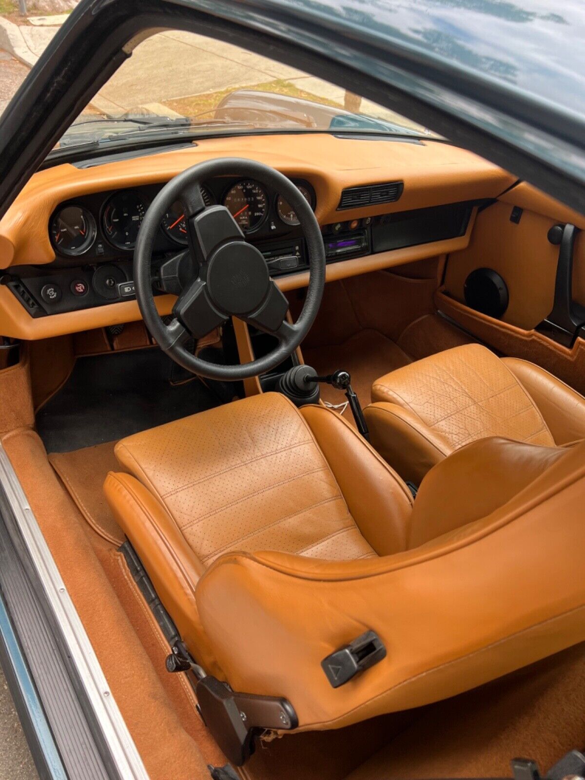 Porsche-911-1979-Coupe-14