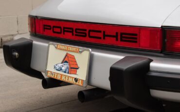 Porsche-911-1979-Coupe-26