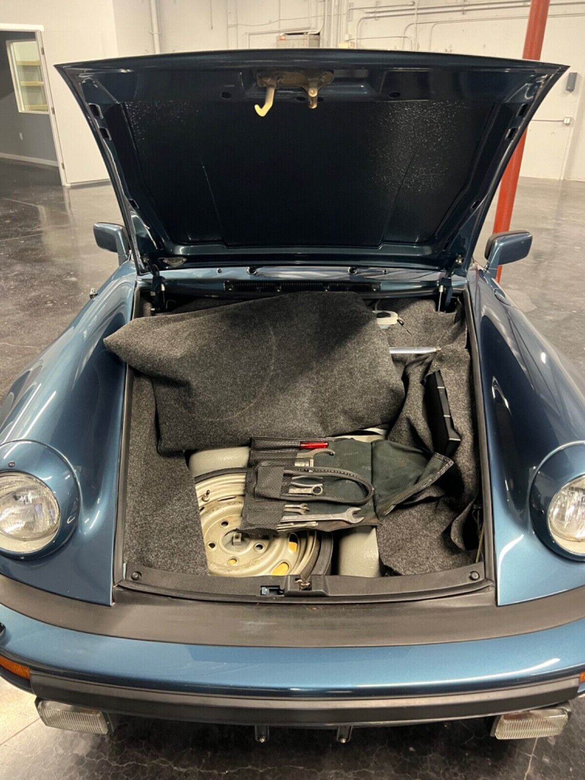 Porsche-911-1979-Coupe-27