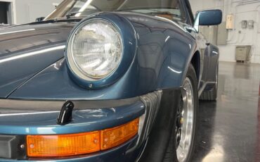 Porsche-911-1979-Coupe-30