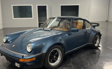 Porsche-911-1979-Coupe-5
