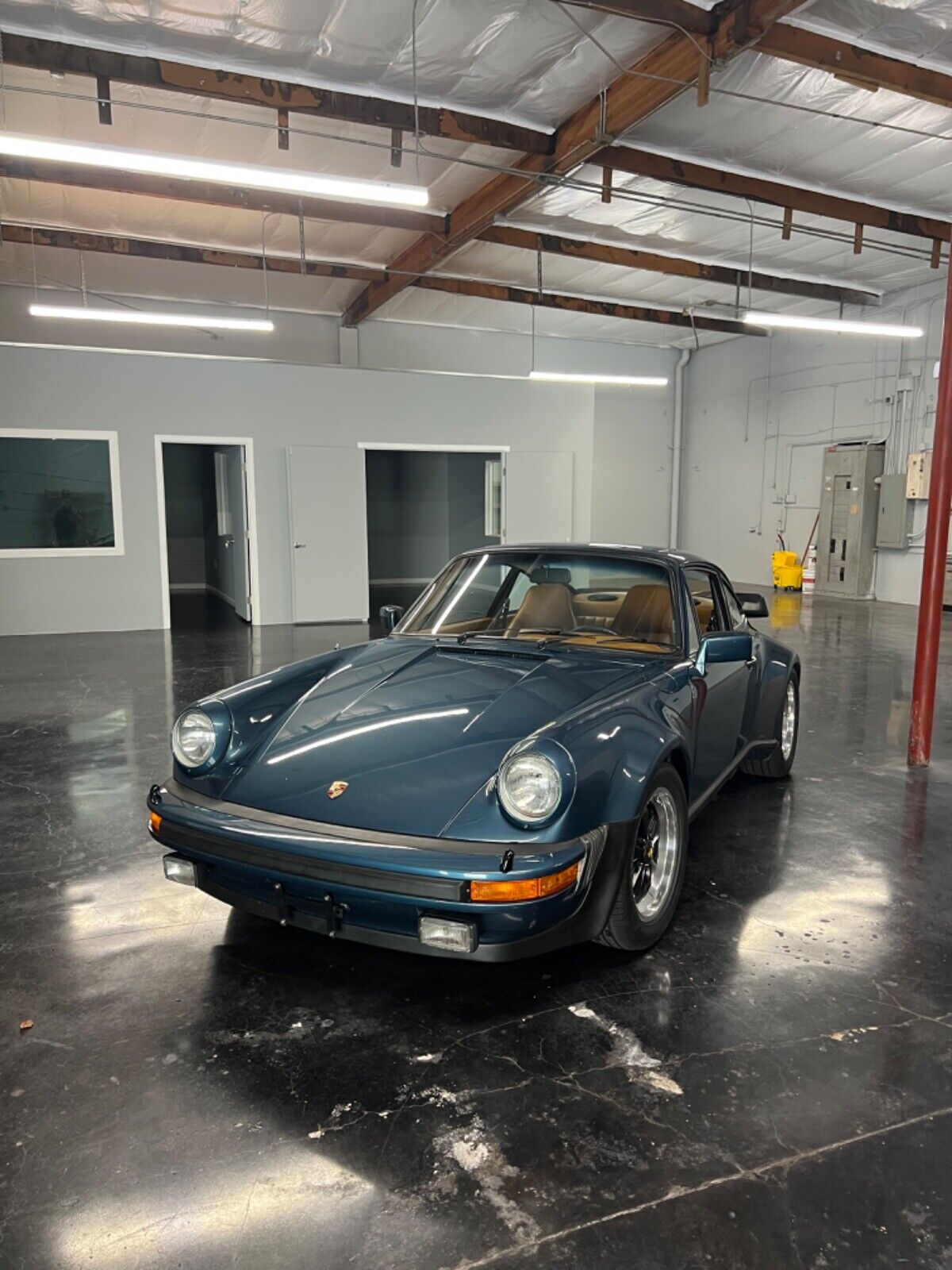 Porsche-911-1979-Coupe-6
