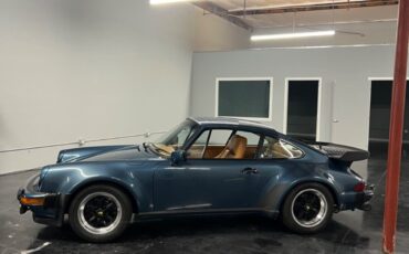 Porsche-911-1979-Coupe-8