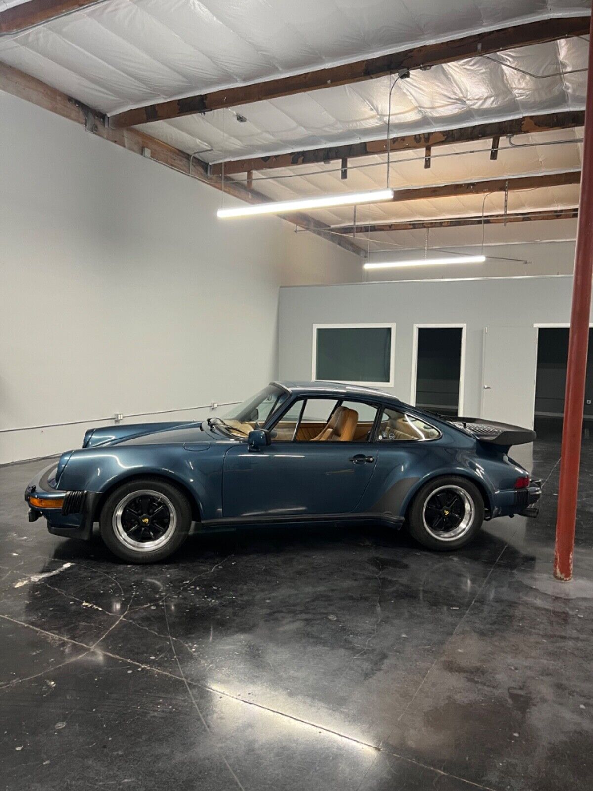 Porsche-911-1979-Coupe-8