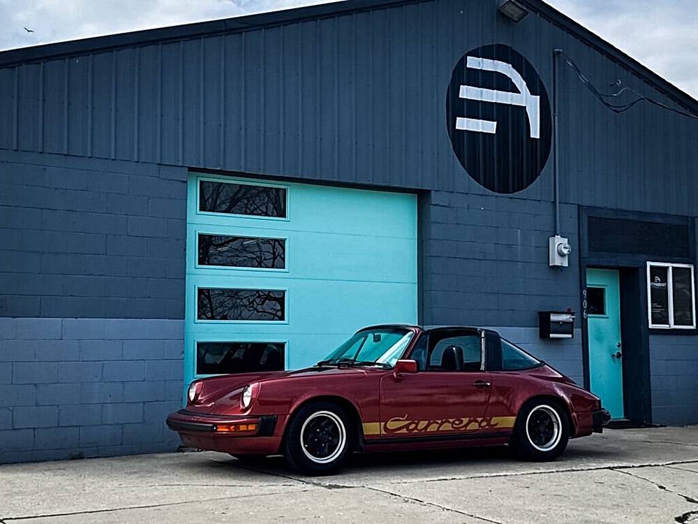 Porsche-911-1979-red-11