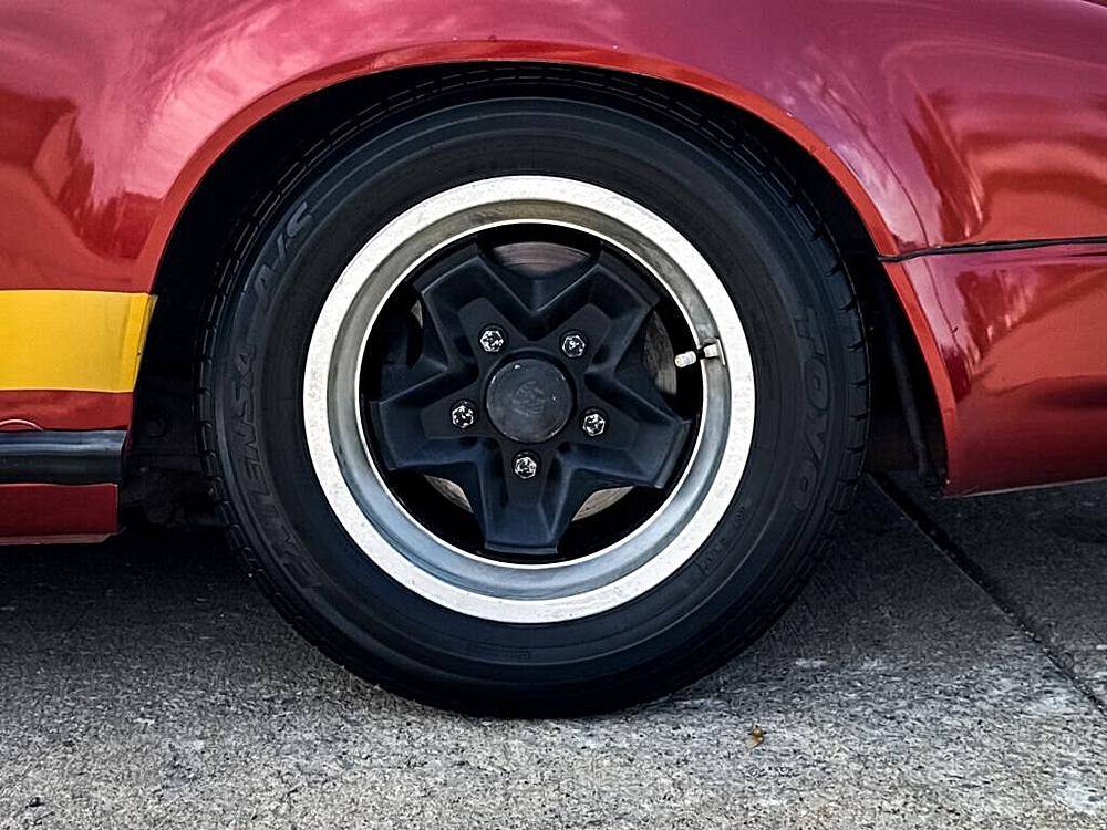 Porsche-911-1979-red-17