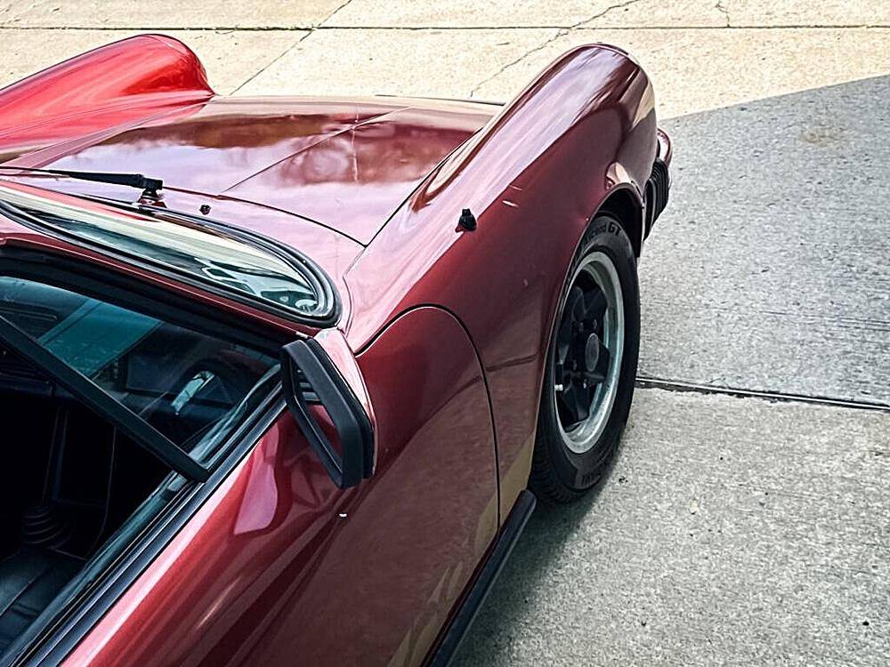 Porsche-911-1979-red