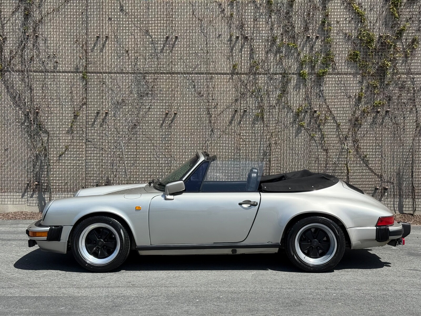 Porsche-911-1980-3