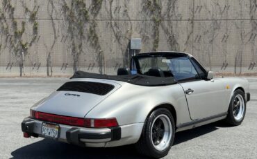 Porsche-911-1980-4