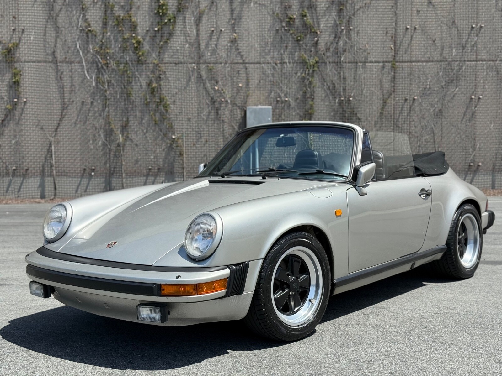 Porsche-911-1980