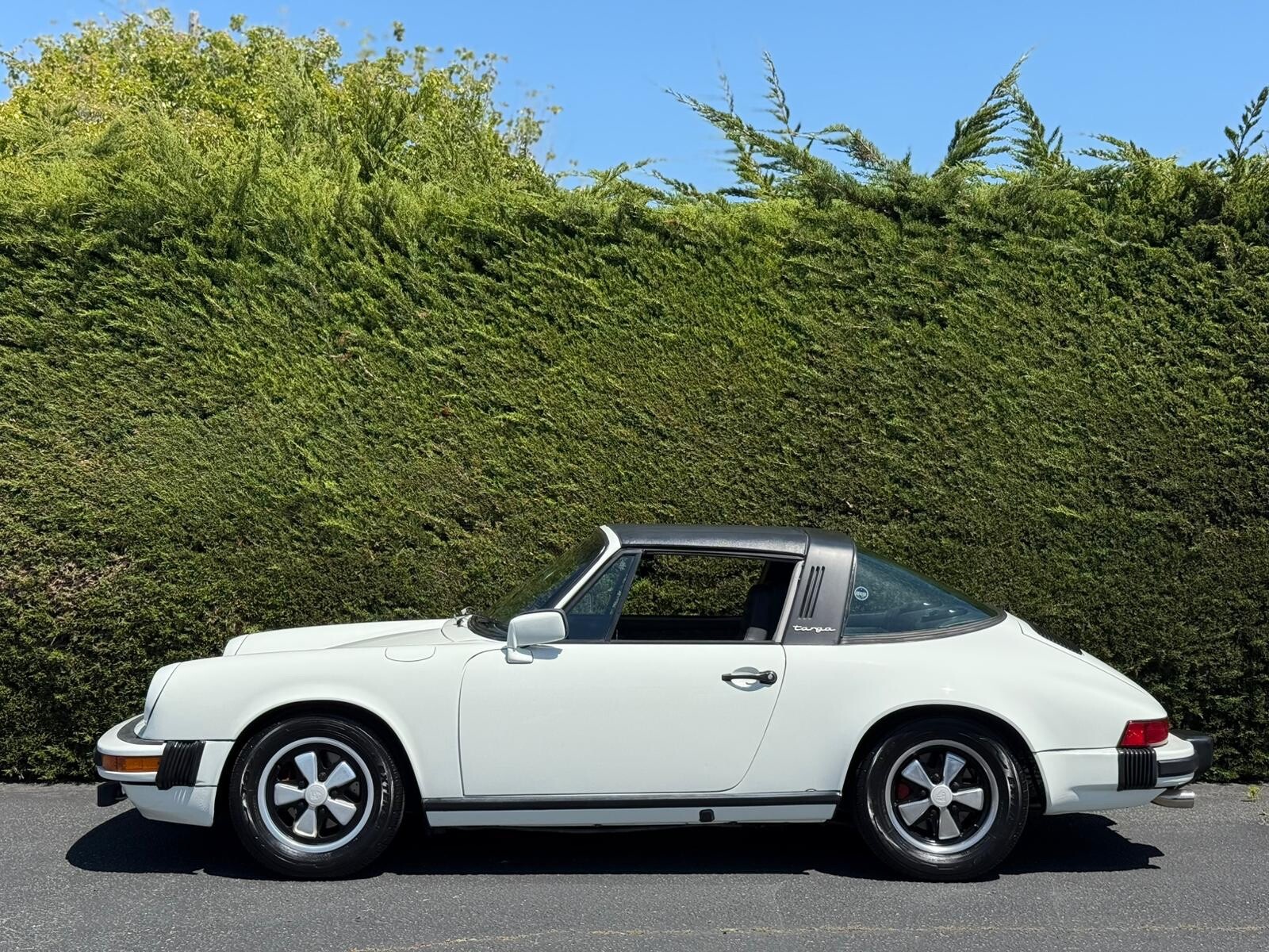 Porsche-911-1980-6