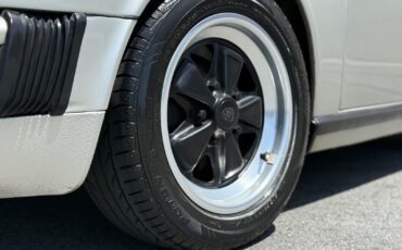 Porsche-911-1980-8
