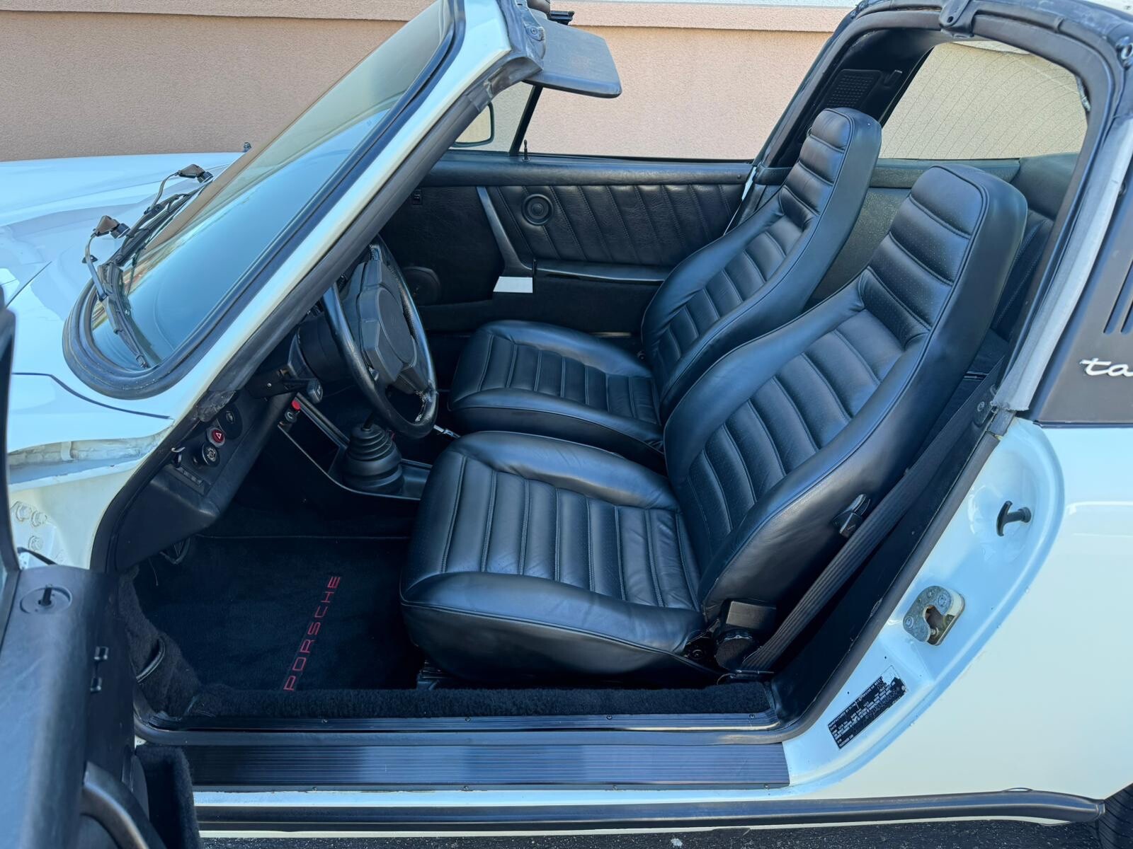 Porsche-911-1980-9