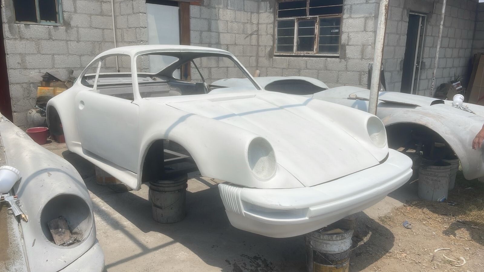 Porsche-911-1980-Coupe-1