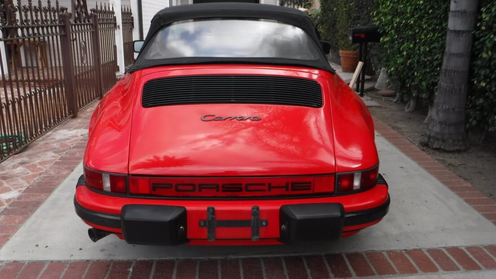 Porsche-911-1984-Convertible-13