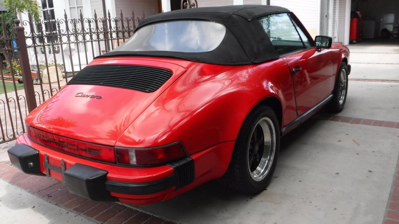 Porsche-911-1984-Convertible-2