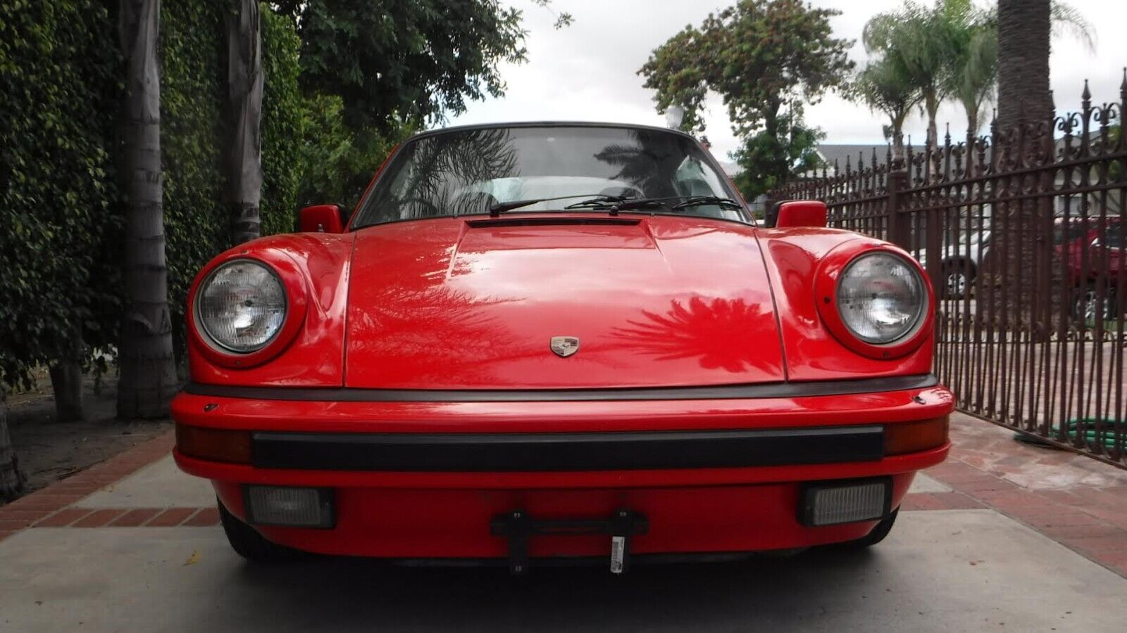 Porsche-911-1984-Convertible-25
