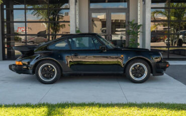 Porsche-911-1984-Coupe-11