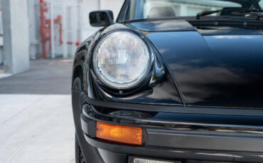 Porsche-911-1984-Coupe-15