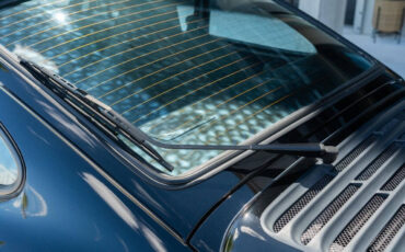 Porsche-911-1984-Coupe-32
