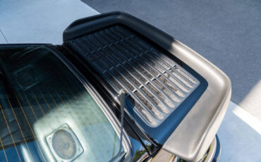 Porsche-911-1984-Coupe-35
