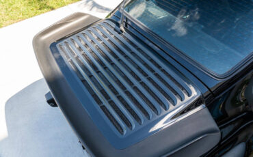 Porsche-911-1984-Coupe-36