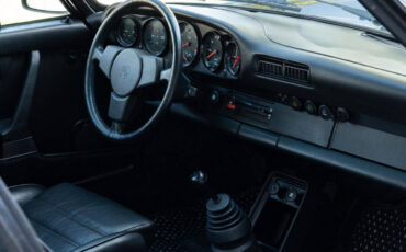 Porsche-911-1984-Coupe-7