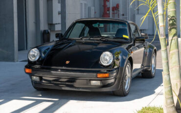Porsche-911-1984-Coupe-8