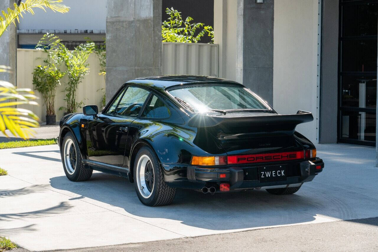 Porsche 911 1984 Coupe