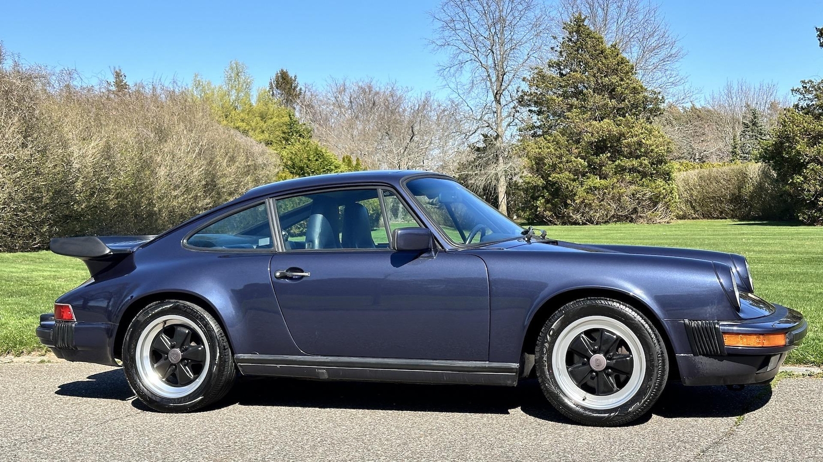 Porsche-911-1985-Coupe-14