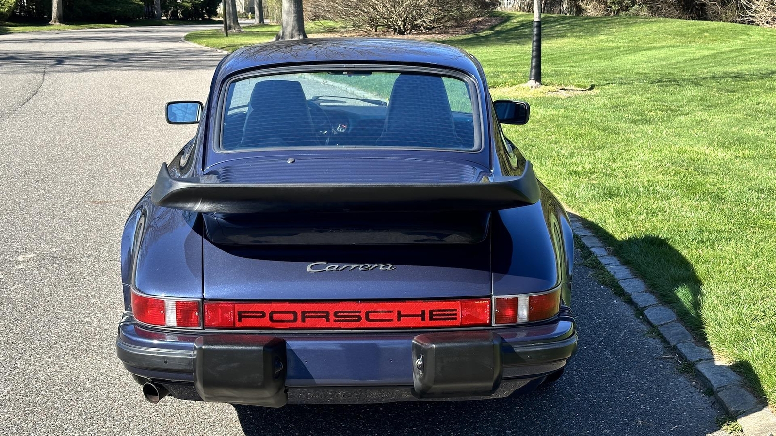 Porsche-911-1985-Coupe-21