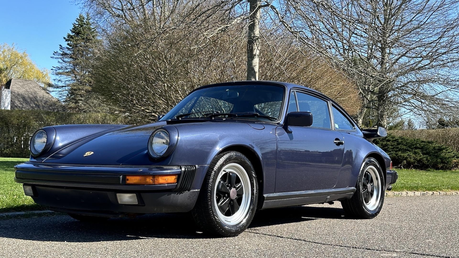 Porsche-911-1985-Coupe-31