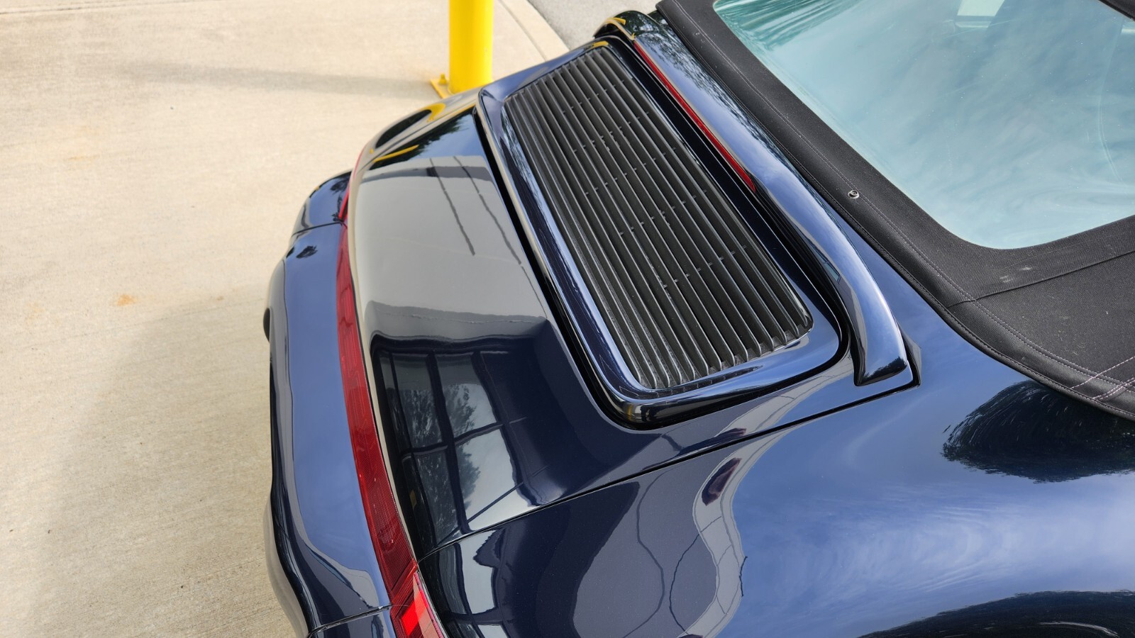 Porsche-911-1986-Convertible-11