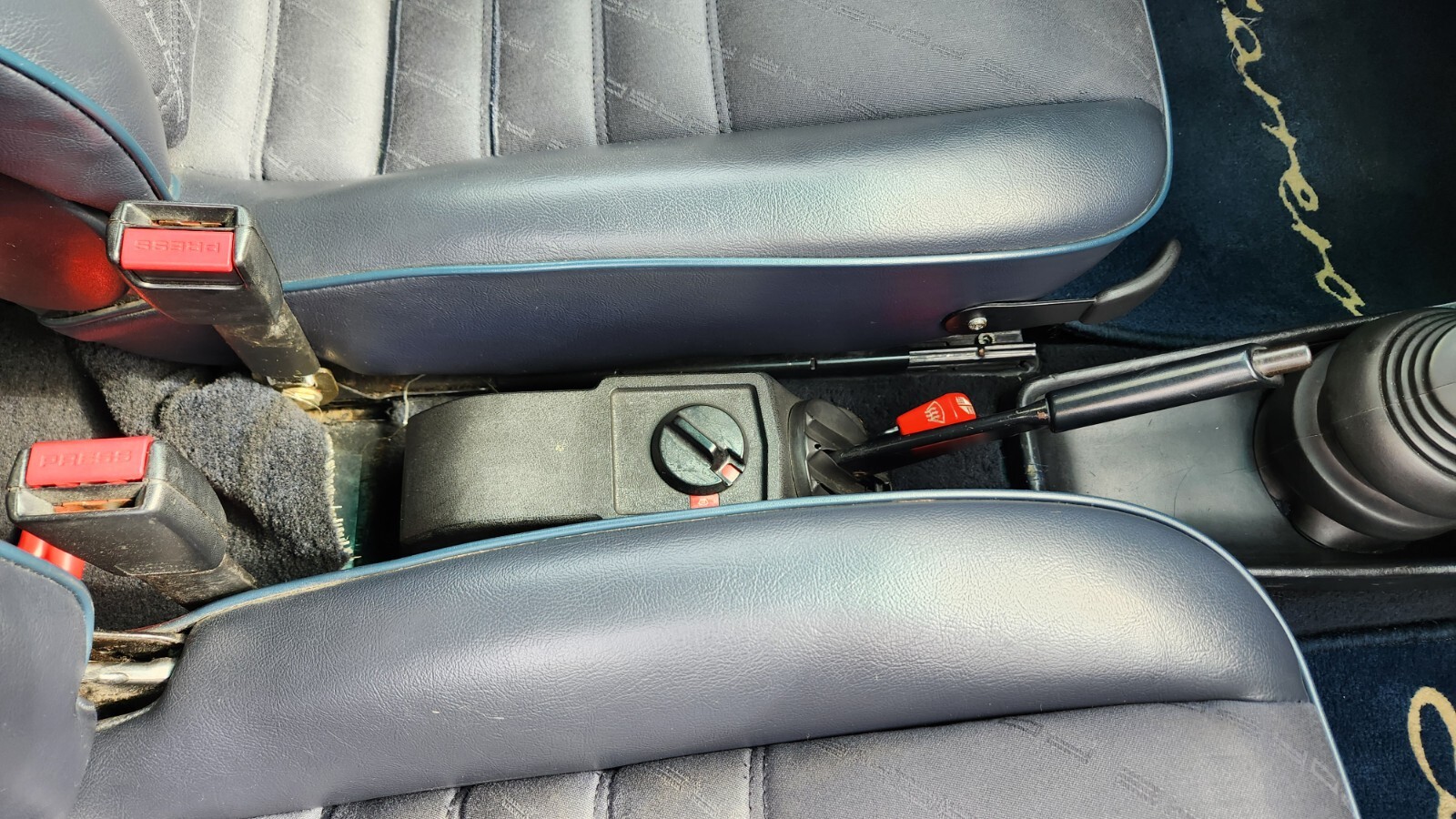 Porsche-911-1986-Convertible-32